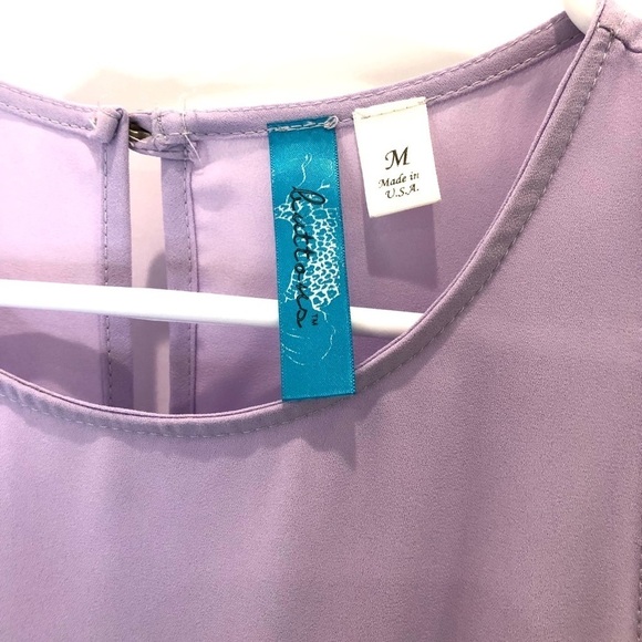 2/$15 Buttons - Lavender Sleeveless Blouse Top - Picture 4 of 6